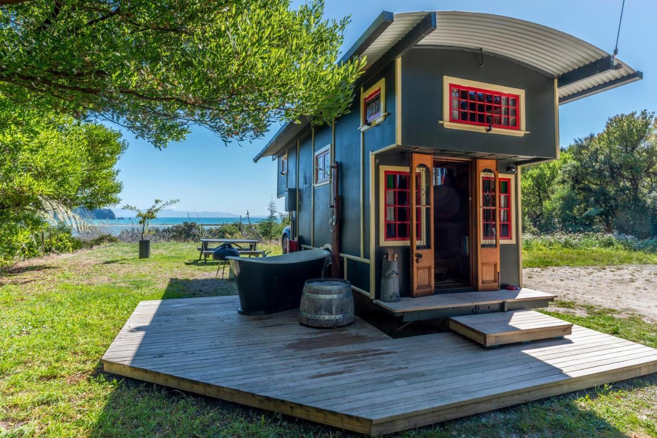 タカカ Golden Bay Hideawayヴィラ エクステリア 写真